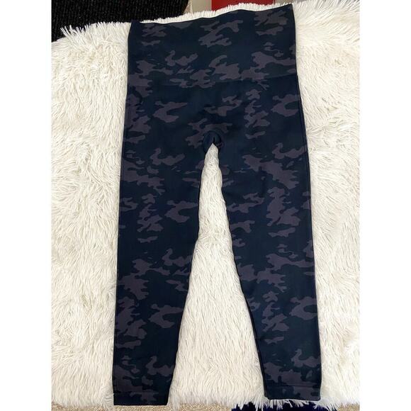 Spanx Look at Me Now High Waisted Leggings -Size XL (EUC) - Picture 2 of 5